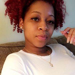 Meet your Posher, Isis